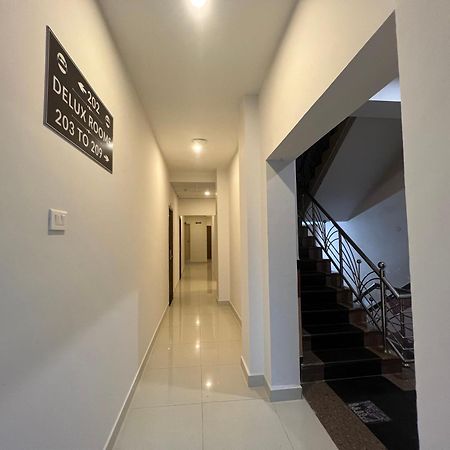 Le Hotel Host Tiruchirappalli Luaran gambar