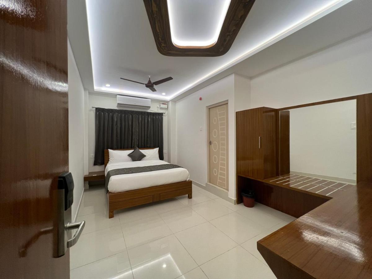 Le Hotel Host Tiruchirappalli Luaran gambar