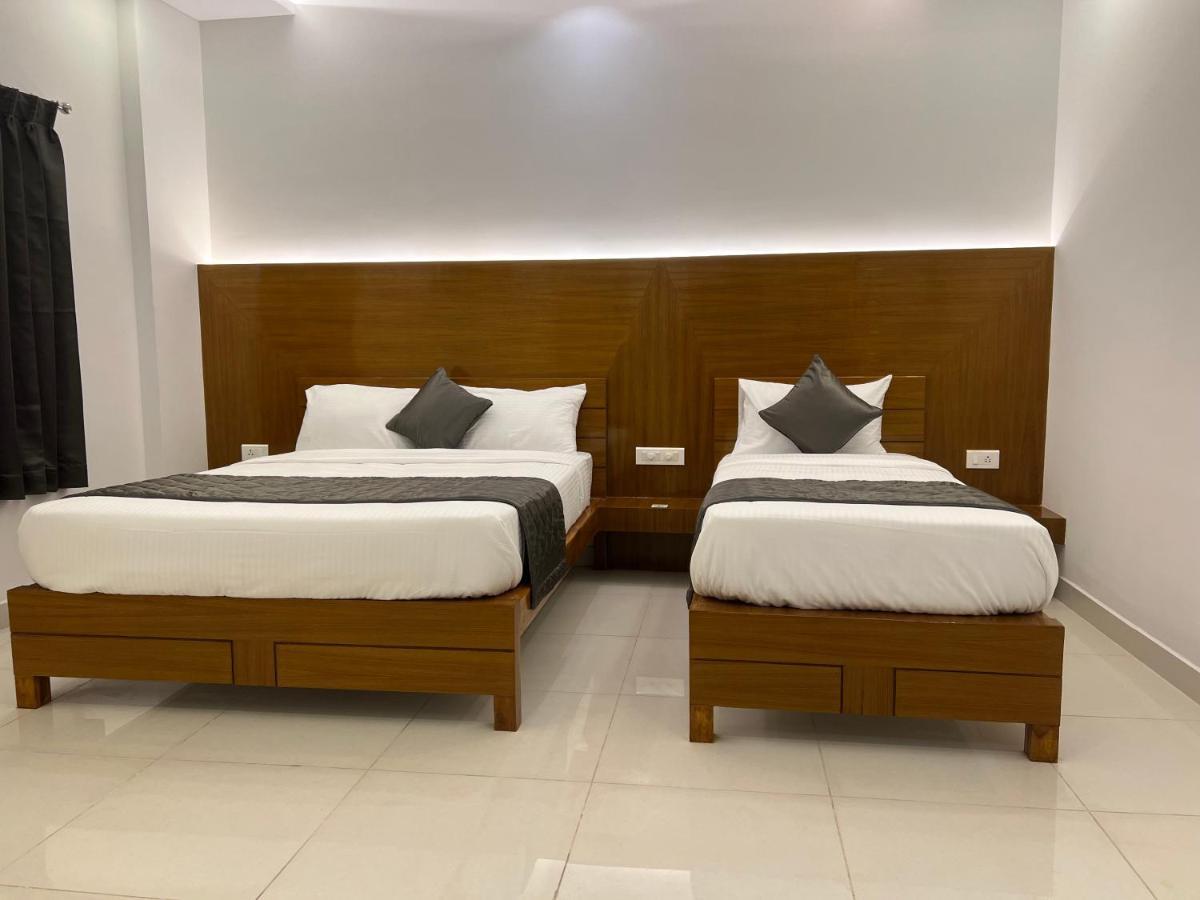 Le Hotel Host Tiruchirappalli Luaran gambar