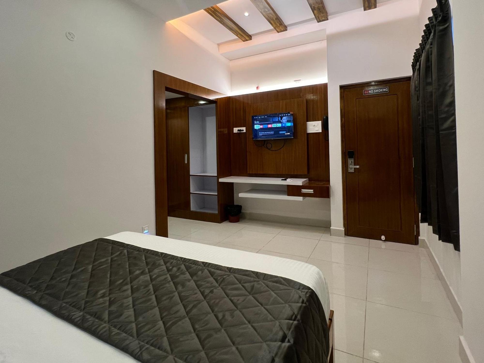 Le Hotel Host Tiruchirappalli Luaran gambar